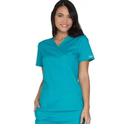 Cherokee Workwear Stretch Scrub Tops*Cherokee Workwear Core Stretch Women's V-Neck Scrub Top