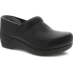 Dansko Footwear | Non-Slip Healthcare*Women's XP 2.0 Waterpoof Pull Up Leather Clog- Wides Black