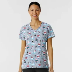 Zoe & Chloe Scrub Tops*Zoe+Chloe Women's V-Neck Tis the Ski-son Print Scrub Top Tis The Ski Son